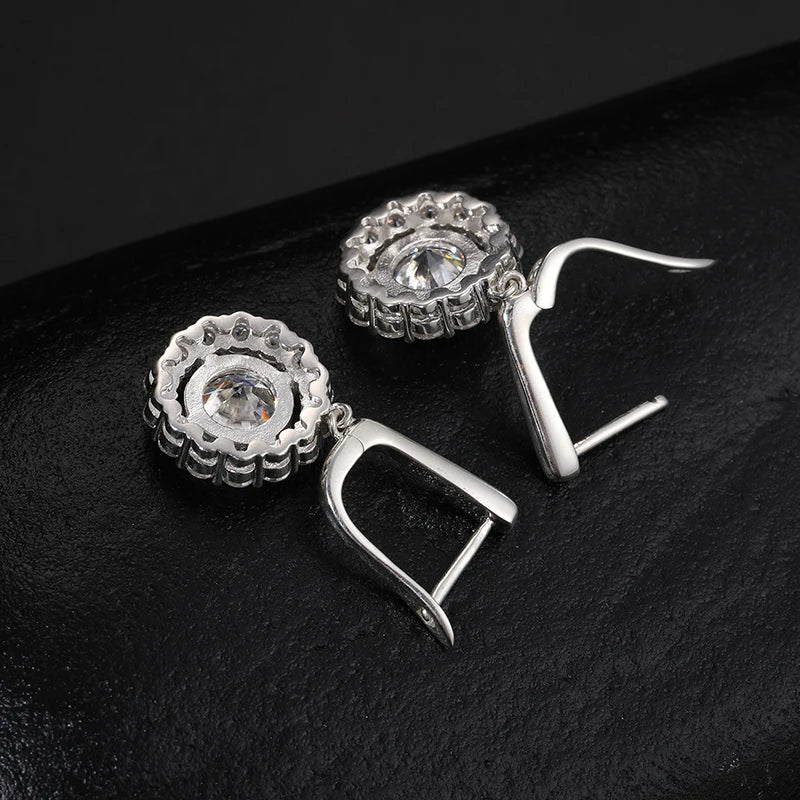 round diamond earring